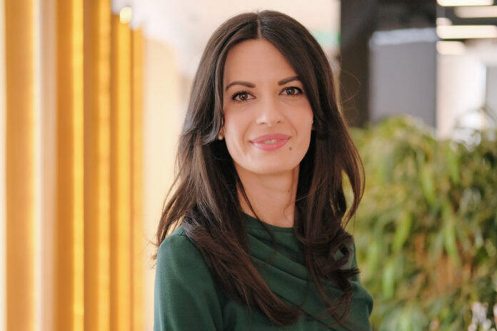 Bogdana Buhos, Deloitte_resize