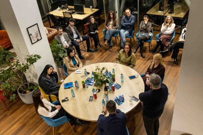 Intimate Roundtable Conversations_Hospitality Culture Institute_resize