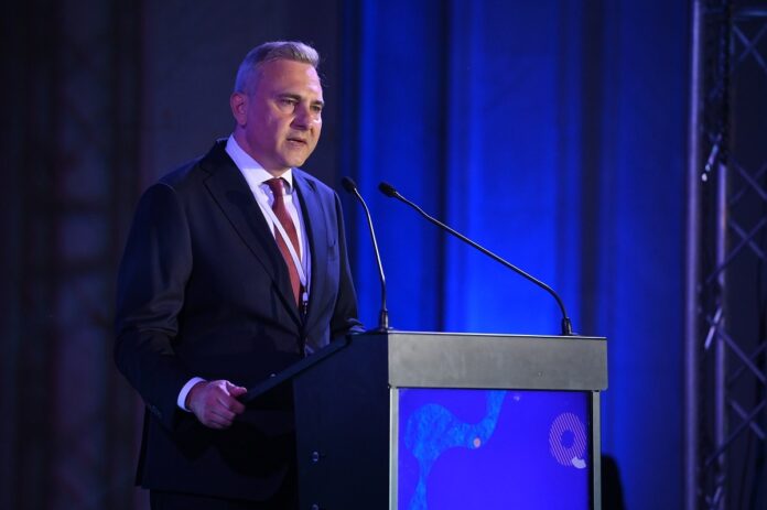 Cristian Hotoboc, președinte PALMED-1