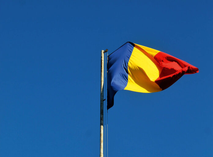mariananistor35-flag-6812231_pixabay