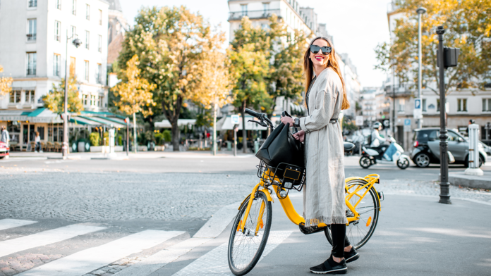 ROG_fata_bicicletă