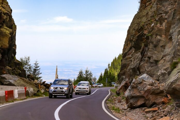roci romania transfagarasan auto drum fermoar-ro-WMXAbpQJ2wA-unsplash