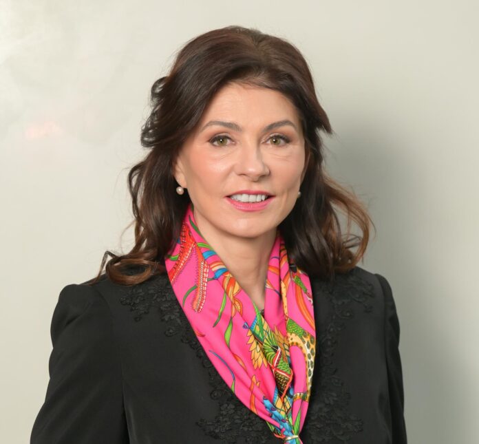 Antoaneta Curteanu UniCredit (resize)
