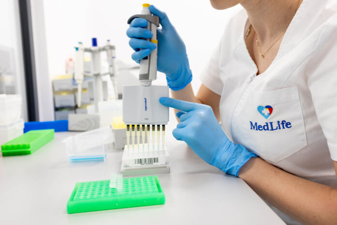 MAIN _ MedLife își consolidează poziția de lider în diagnosticul avansat, prin achiziția pachetului majoritar al Qualipat_RESIZE