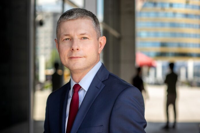 Paweł Majtkowski, analist eToro