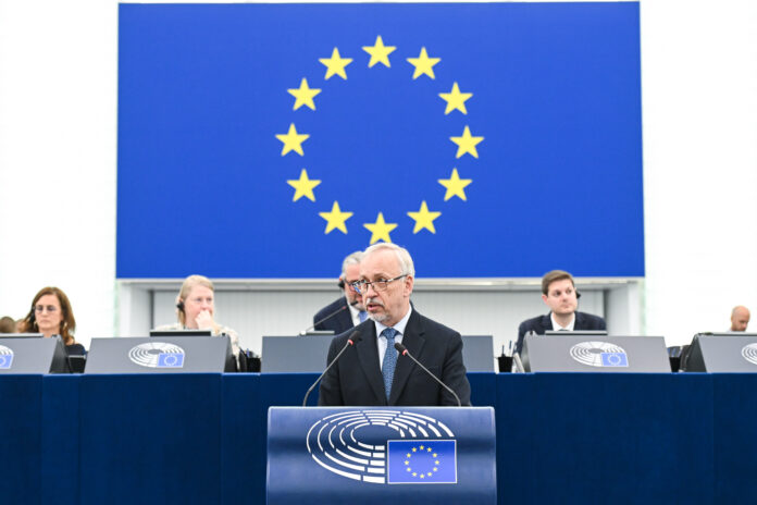 Parlamentul European cere 47,4 miliarde de euro pentru Erasmus+ și burse adaptate costului vieții în perioada 2028–2034
