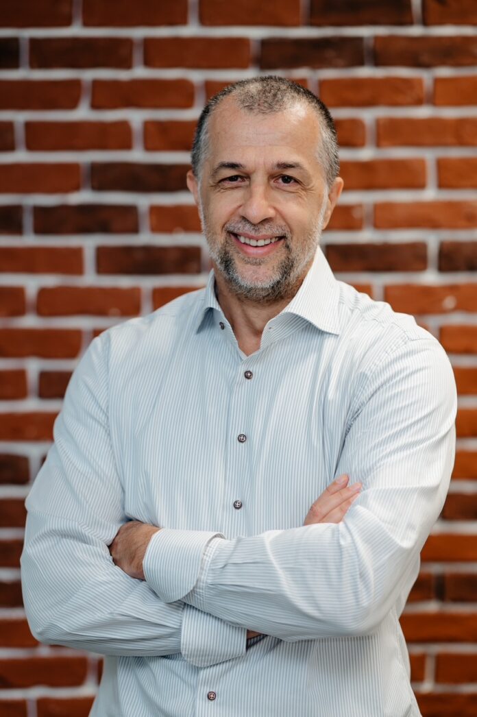 Dan Mihaescu GapMinder(1)(1)