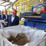 O analiză BIS arată că stocurile nu elimină dependența de procesarea pământurilor rare